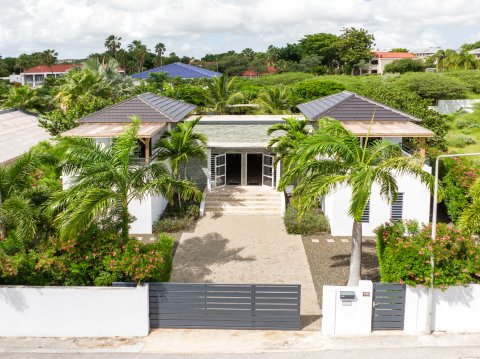 玛丽亚库拉索豪华6卧室别墅，紧邻超市和扬·蒂尔海滩(Casa Maria Curacao. Luxury 6 Bedroom Villa Next to Supermarket & Jan Thiel Beach)