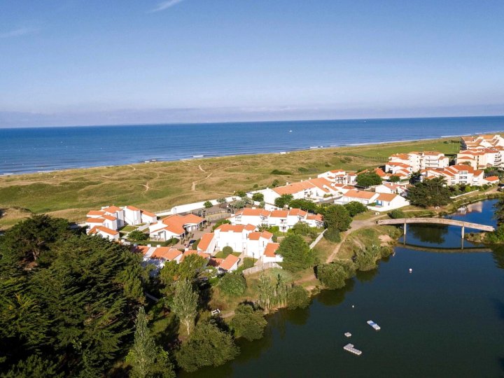 Le Hameau des Pins - le Clos du Chene Vert