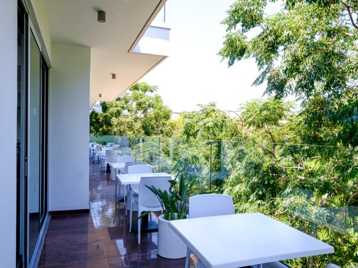 桑德斯里奥花园 - 时尚一居室公寓配共享泳池和阳台(Rio Gardens - Bold 1-Bdr Apt w Balcony)