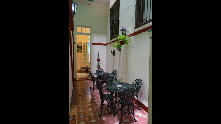 Casayai - Family Room 1