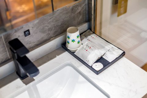 花筑·蓝天酒店(北戴河黄金海岸店)