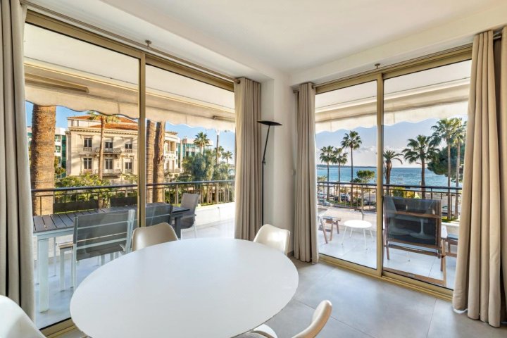 Apartamento Completo Con Piscina a 3MTS de la Playa