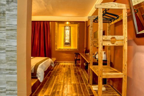 99优选酒店(成都宽窄巷子地铁站店)