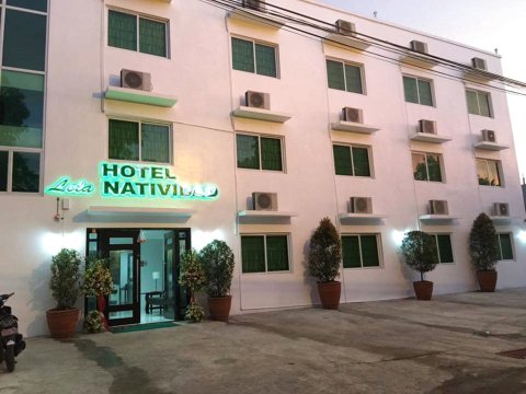 洛艾耶稣诞生酒店(Hotel Lola Natividad)
