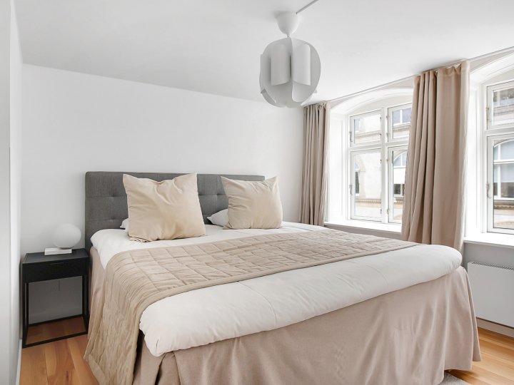 Sanders Regent - Cute 1-Bdr. Apt. Next to Magasin