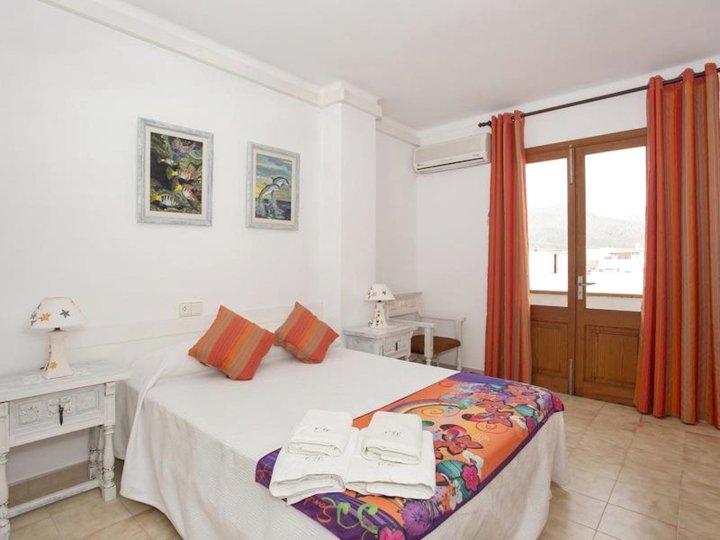 Apartment for 8 Persons Near the Beach