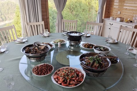 遂昌诗里湖山民宿