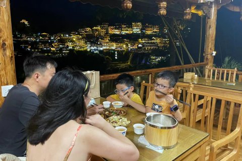 土司宣府(芙蓉镇大瀑布店)