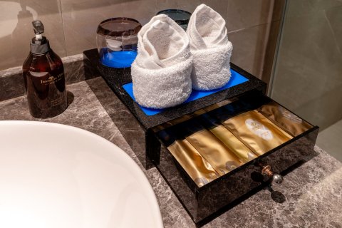 锦东酒店(荆门体育文化中心掇刀万达店)