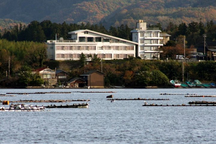 朱鹭传说与露天风吕之宿 Kiraku(Sado Green Hotel Kiraku)