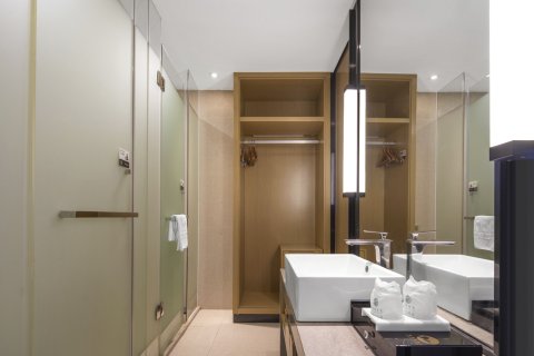 明月湖酒店(广西中医药大学朝阳广场店)