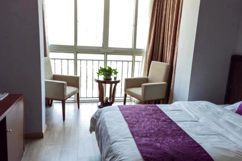 汶川尔玛假日酒店