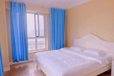 普照假日酒店(大连火车站中山广场店)