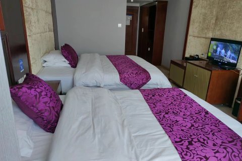 汶川尔玛假日酒店