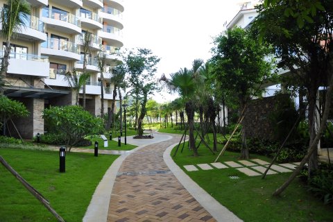 万宁神州半岛旅达屋度假公寓君临海店