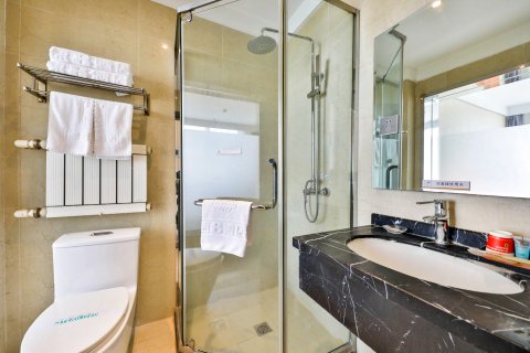 速8酒店(赤峰火车站园林路店)