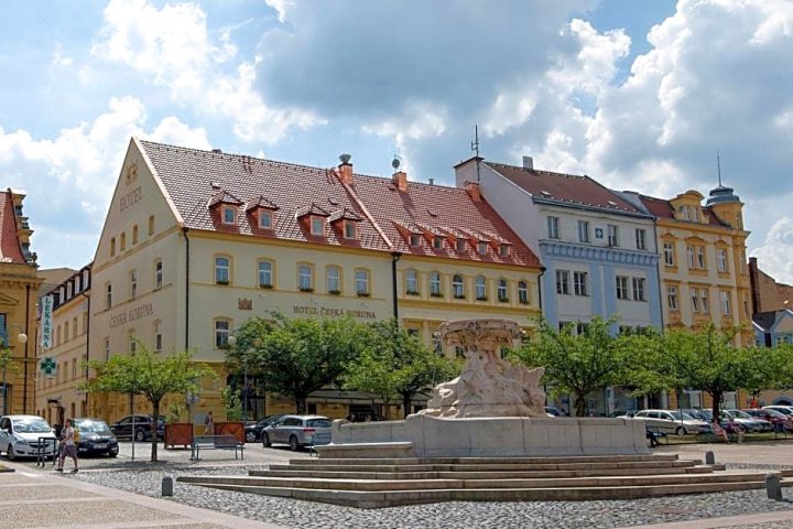 塞斯卡克鲁纳酒店(Hotel Česká Koruna)