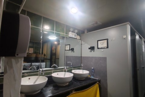 瓦当旅舍(北京北站平安里地铁站店)