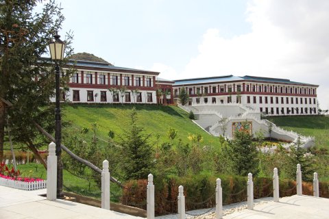 贺兰山森林公园游客服务中心