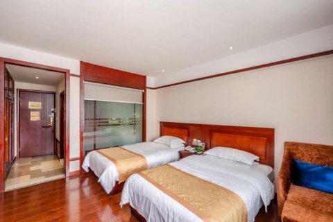 芒市沈鸭子酒店