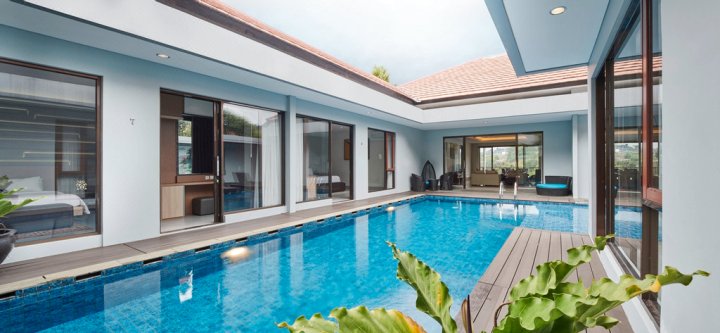 Kencana Villa 7BR with a private pool