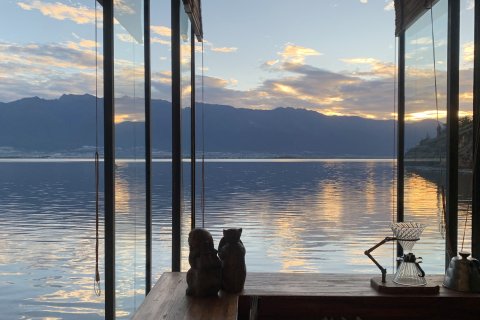 大理洱海拾光海景客栈(金梭岛店)