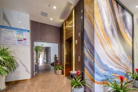 德安锦隆精品酒店(联盛快乐城店)