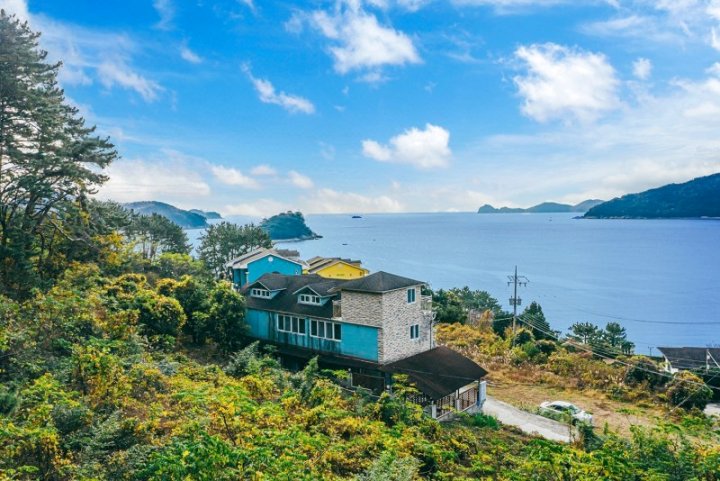 Geojedo Sky and Sea Pension