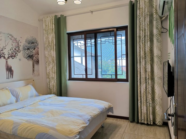 水色山光风景优美公寓(林泉街分店)