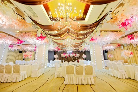 通化中东拉图摩根酒店(中东新天地购物公园店)