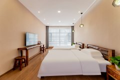 阿尔泰七台火山营地