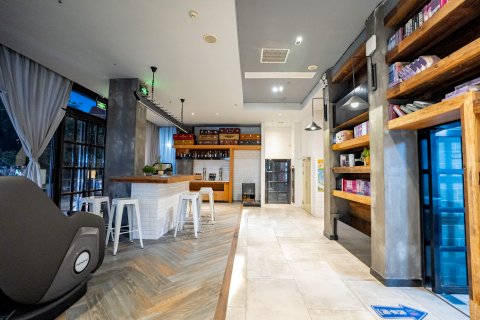 美瑞酒店(北流中央广场汽车总站店)