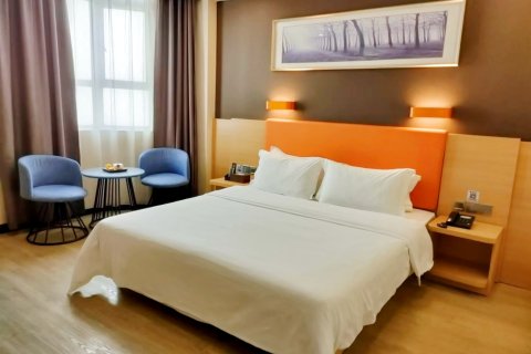 优品酒店(广州人和地铁站华通广场店)