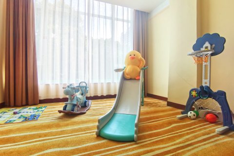 清远湖滨步步高酒店