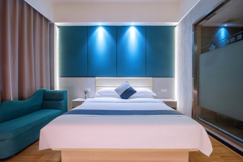 精通酒店(钦州火车东站白海豚广场店)