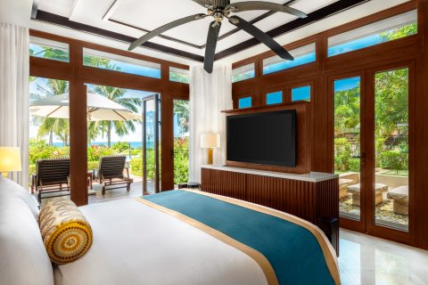 三亚亚龙湾瑞吉度假酒店