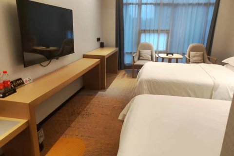 钟祥阳春大酒店