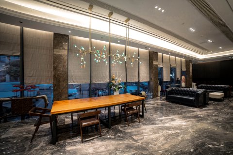 瑞邦莫丽酒店(峨眉山高铁站店)