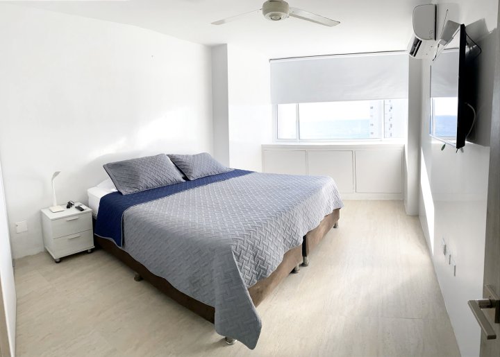 3tc10 3卧室公寓面朝大海，配有空调和Wifi(3tc10 Apartment in Caratgena in Front of the Sea with Iare Conditioning and Wif)