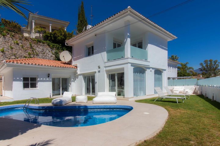 Fantastic Villa in Puerto Banus with Private Pool