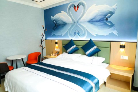 长兴楼宾馆(罗定人民广场大润发店)