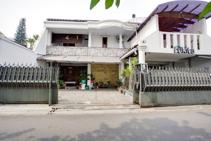 3725西斯卡旅馆(OYO 3725 Sisca Guest House)