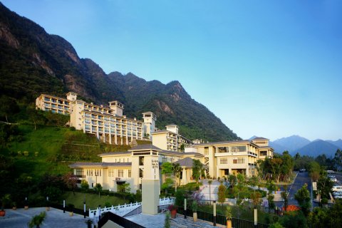 广州碧桂园金叶子温泉度假酒店(白水寨店)