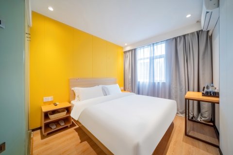 布丁严选酒店(杭州凤起路建国北路地铁站店)