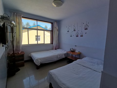 围场芳草园度假村