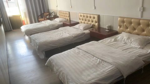安泽鑫岳酒店
