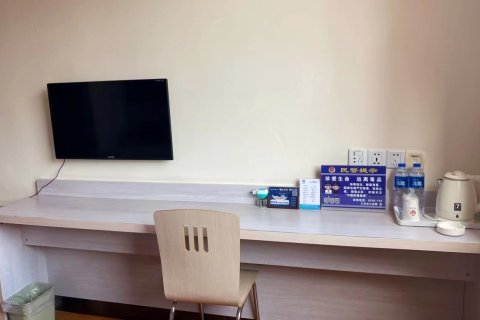 派派酒店(三河燕郊华北科技学院店)