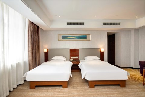 聚瑞大酒店(太原高铁南站武宿机场店)