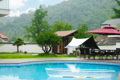 安吉天子湖浩浩的家度假民宿(荣耀天空之城店)