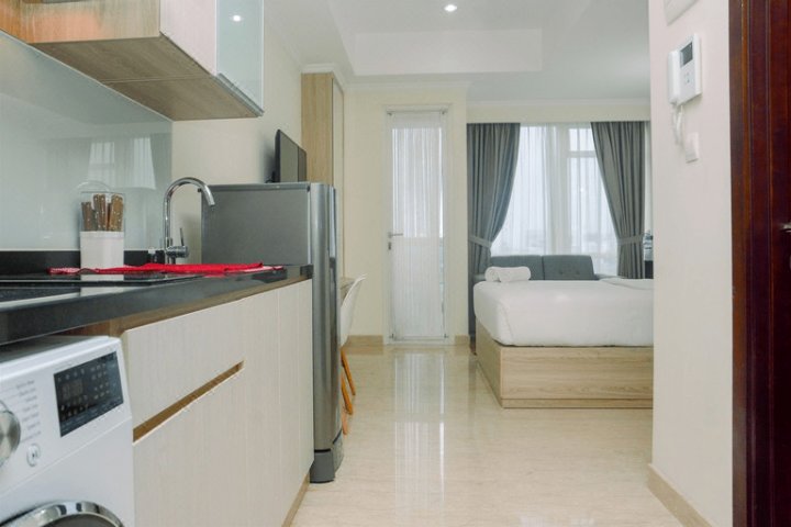 Gorgeous Studio @ Menteng Park Apartment By Travelio